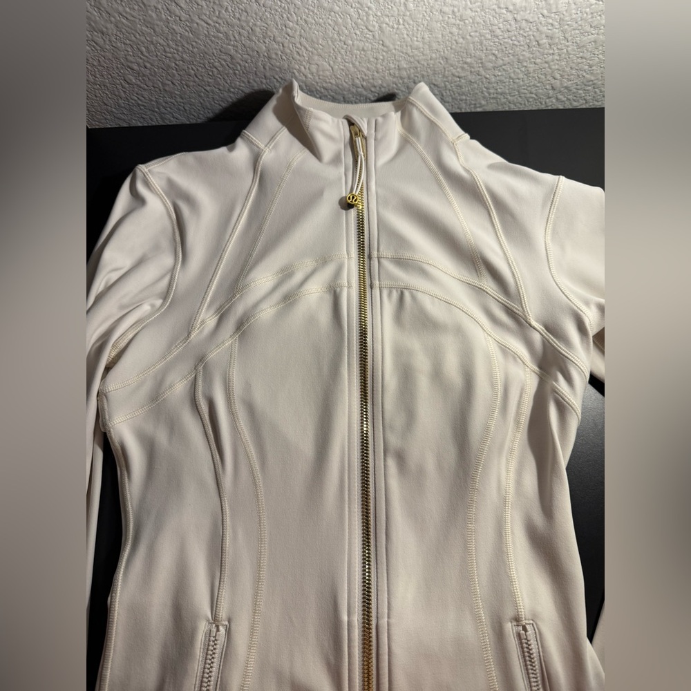 Lululemon Athletica Cream Ski Jacket